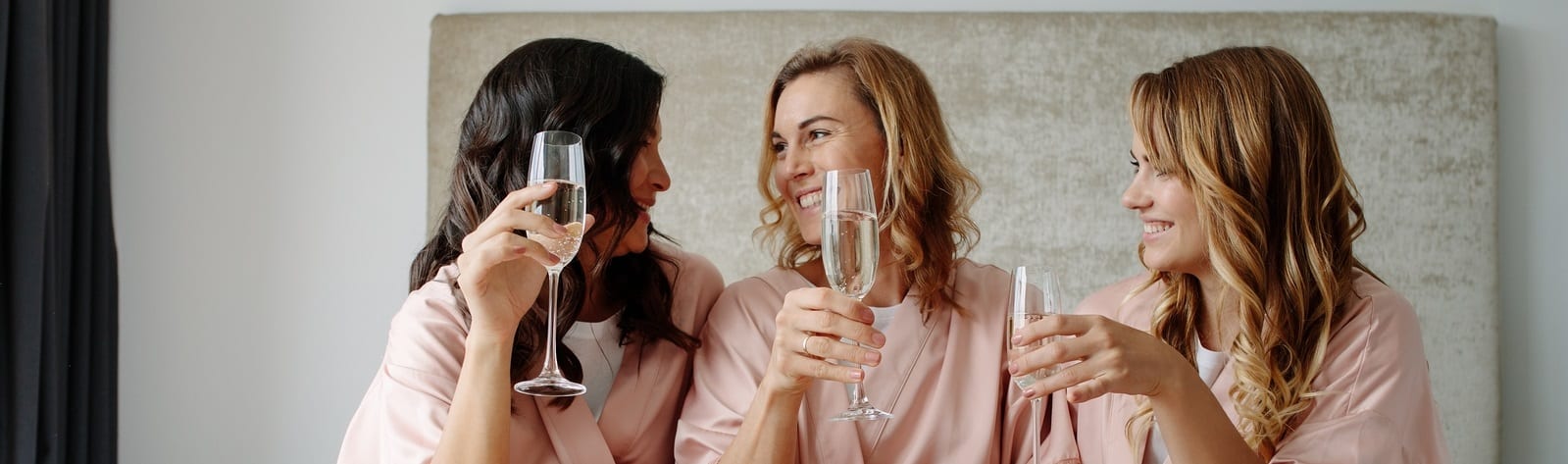 ladies holding champagne 